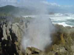 Das grosse blow whole, Pancake Rocks Das grosse blow whole, Pancake Rocks